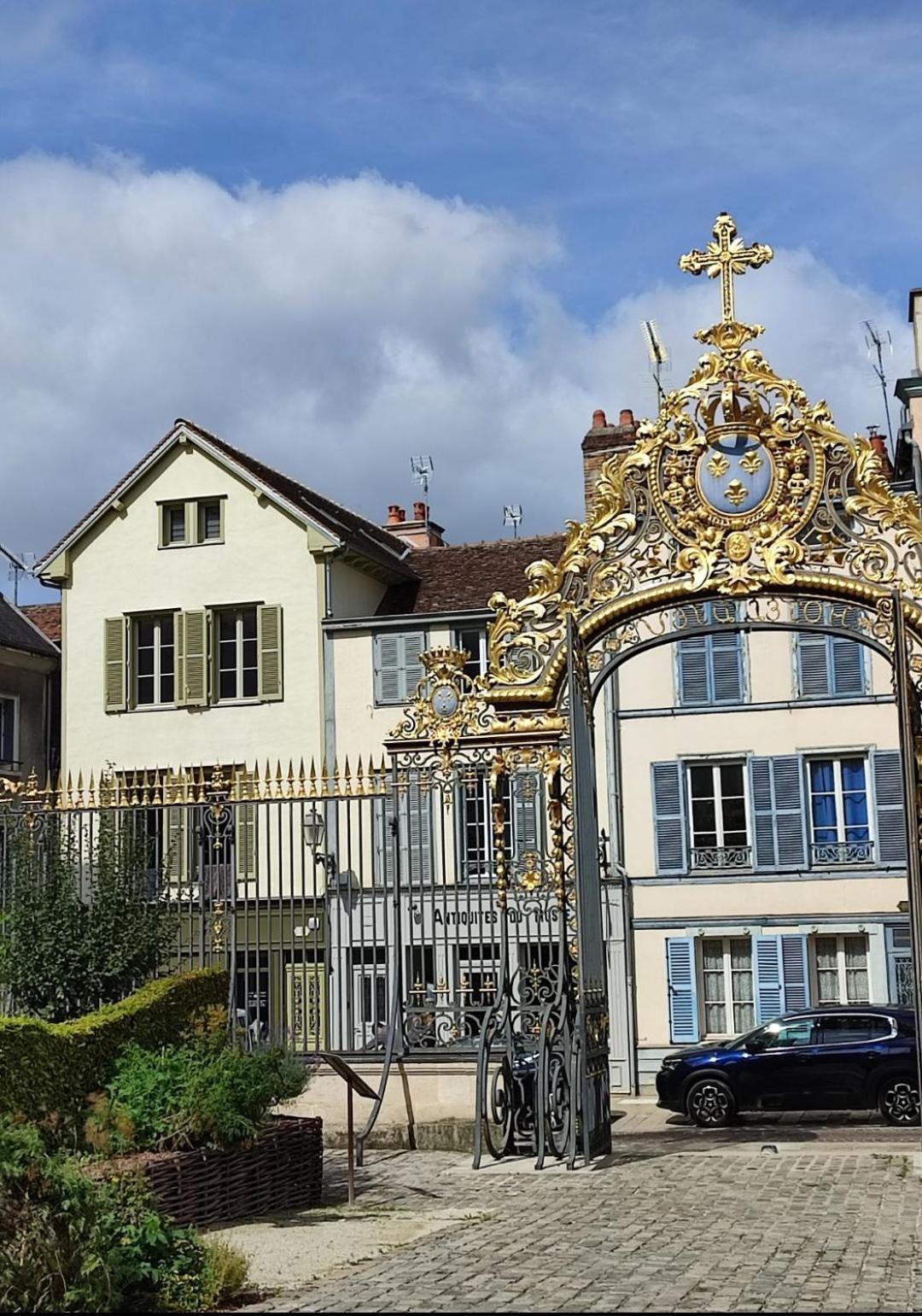 Appartement Cosy Tout Confort Troyes Esterno foto